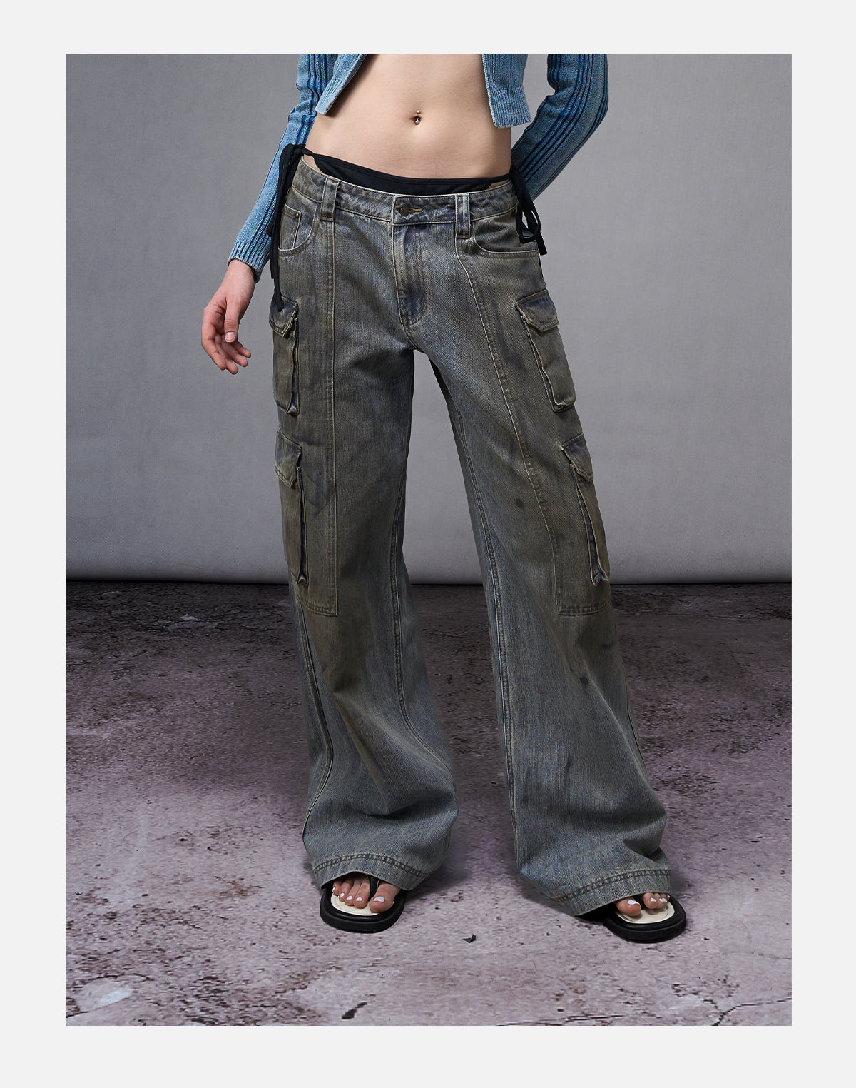 Graphic Wide Leg Jeans